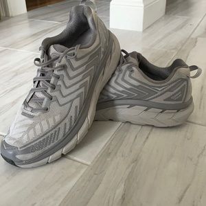 HOKA Clifton